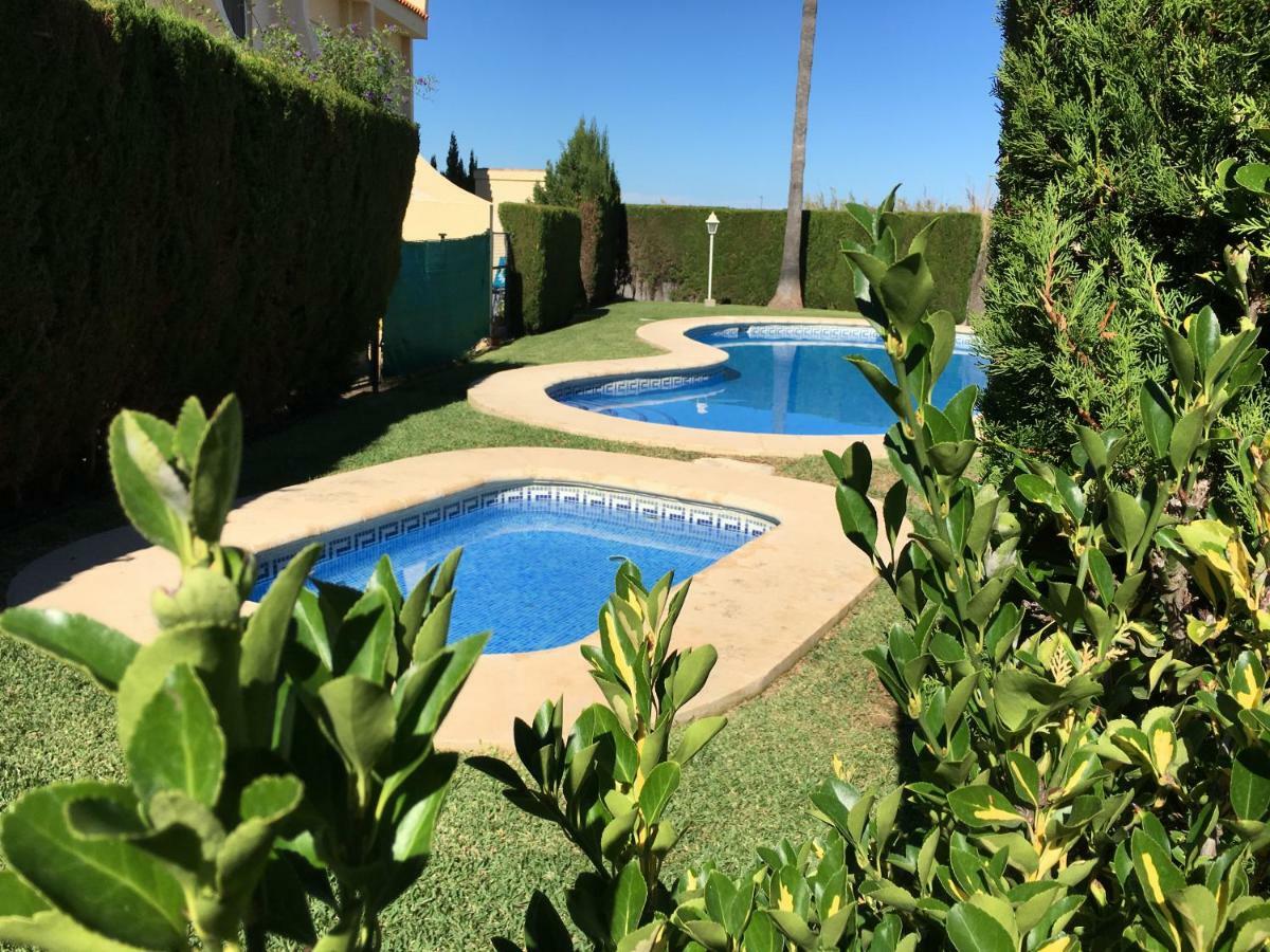 Frente Al Mar - Velazquez Villa Oliva Exterior foto