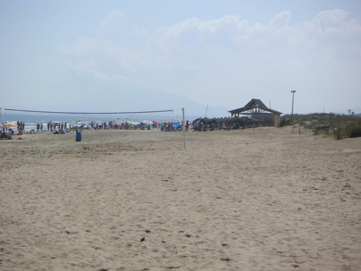 Frente Al Mar - Velazquez Villa Oliva Exterior foto