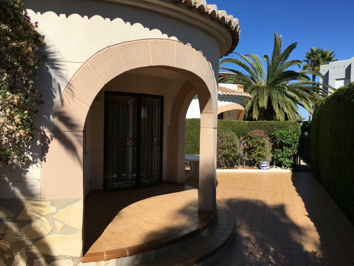 Frente Al Mar - Velazquez Villa Oliva Exterior foto