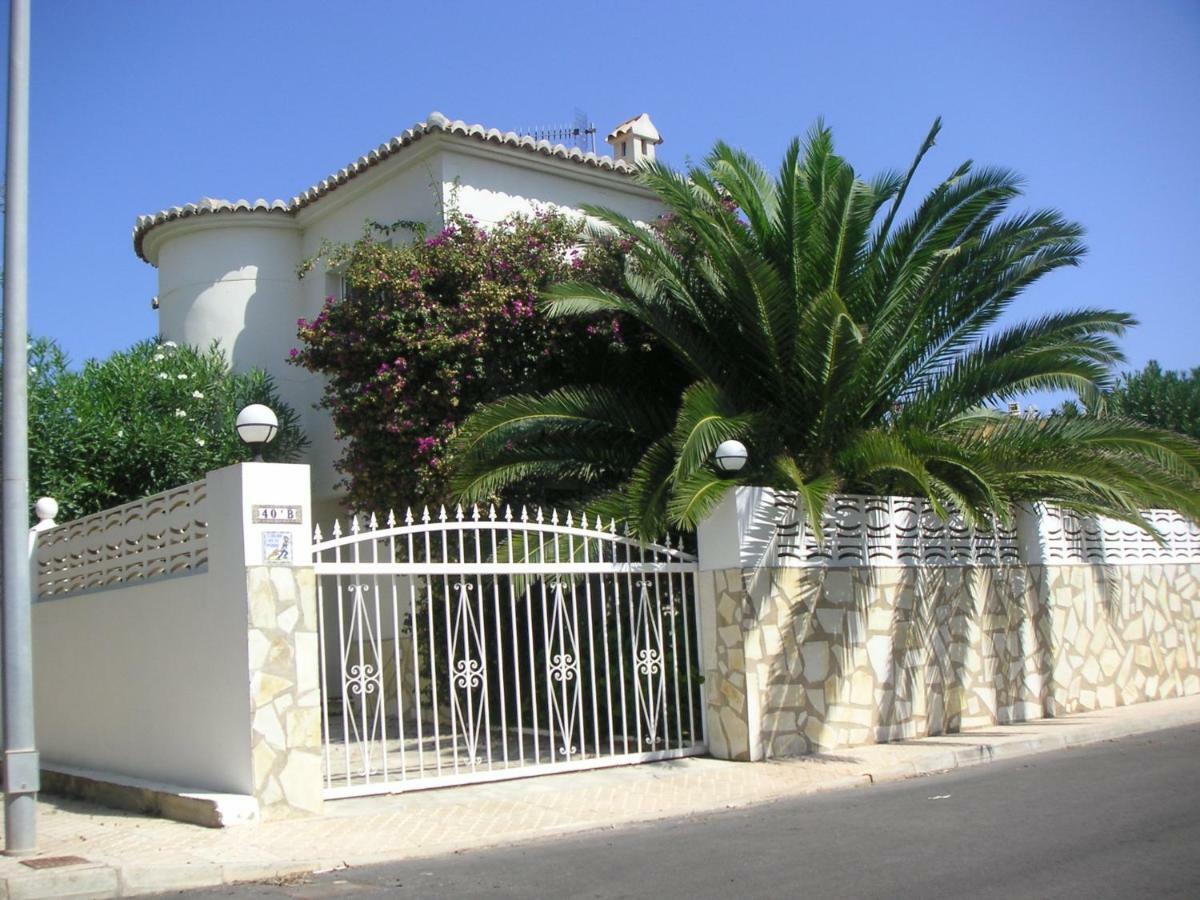 Frente Al Mar - Velazquez Villa Oliva Exterior foto